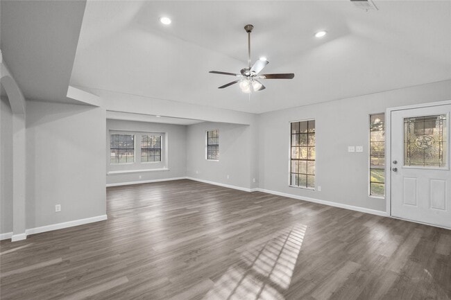 Photo - 20575 Kings Rd