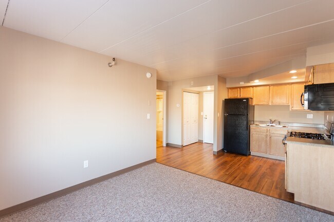 River Tower Apartments