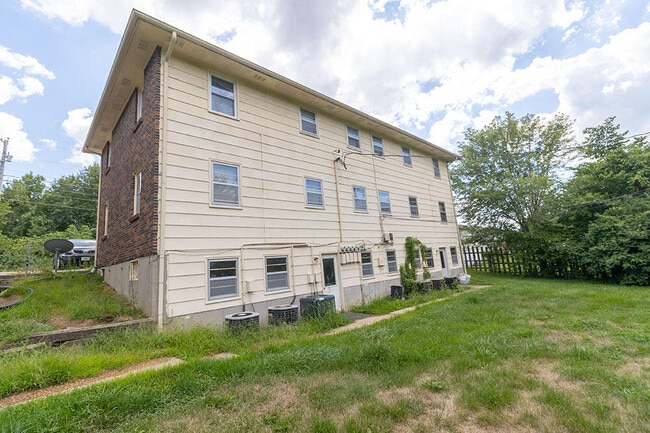 Photo - 2931 Northland Dr