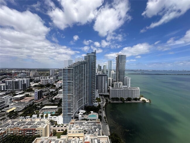 Photo - 1900 N Bayshore Dr Unidad 3812