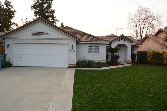 Photo - 1035 S Tracy St