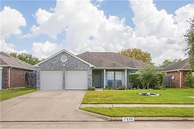 Building Photo - 7210 Greenwood Point Dr