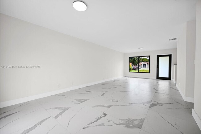 Photo - 100 SW 7th St Unit 1-2