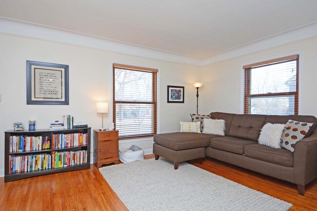 Photo - 5718 Nicollet Ave Unidad 5718