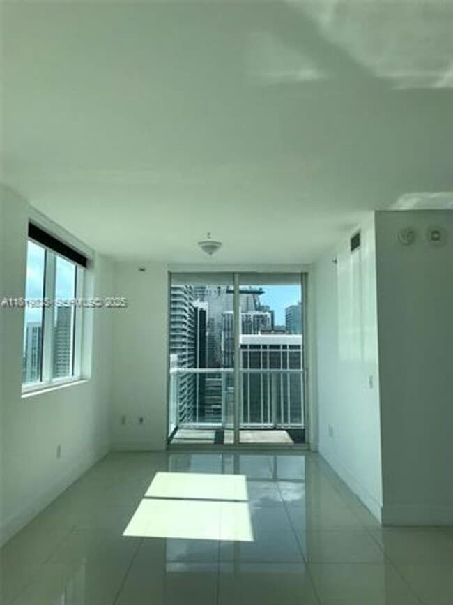 Photo - 244 Biscayne Blvd Unidad 244 Biscayne Blvd 803