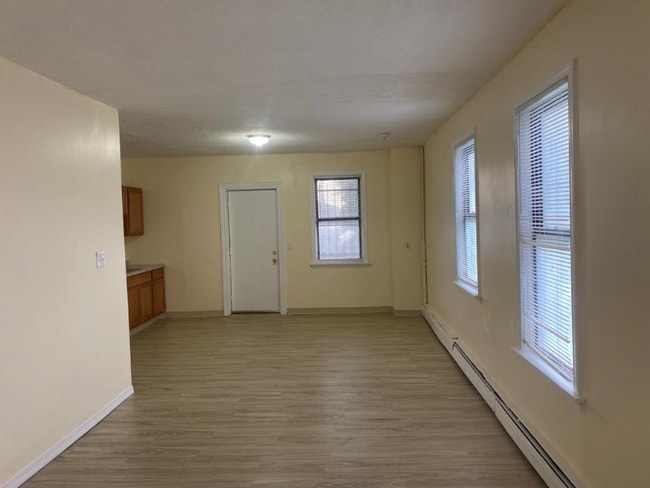 Photo - 464 Wethersfield Ave Unit Apt. 1S