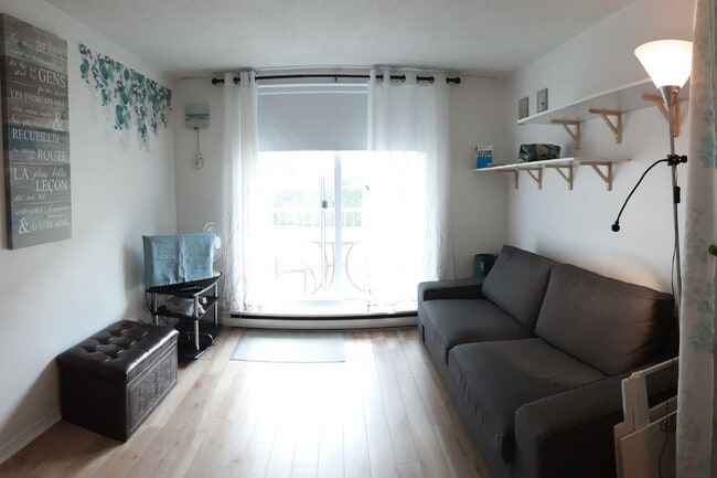 Photo - 23 Rue De La Soeur-Jeanne-Marie-Chavoin Unité 201