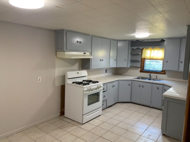 Photo - 2025 W Birch Ave