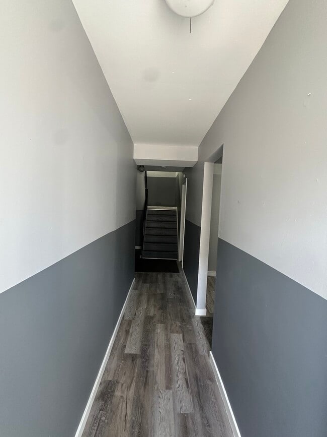 Photo - 1015 E 150th Pl
