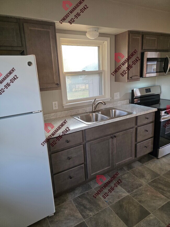 Photo - 2045 Covert Ave