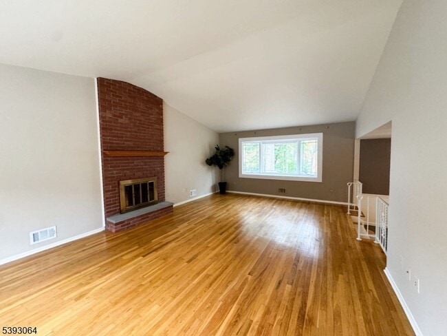 Photo - 9 Celtic Way