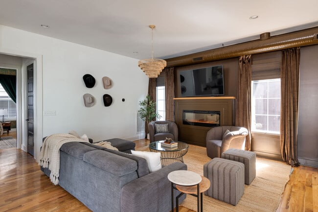 Photo - 1113 Wade Ave Unidad ID1043925P