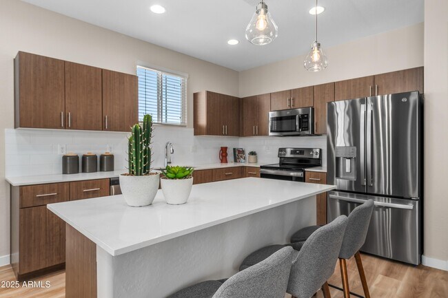 Photo - 6108 S 47th Ln