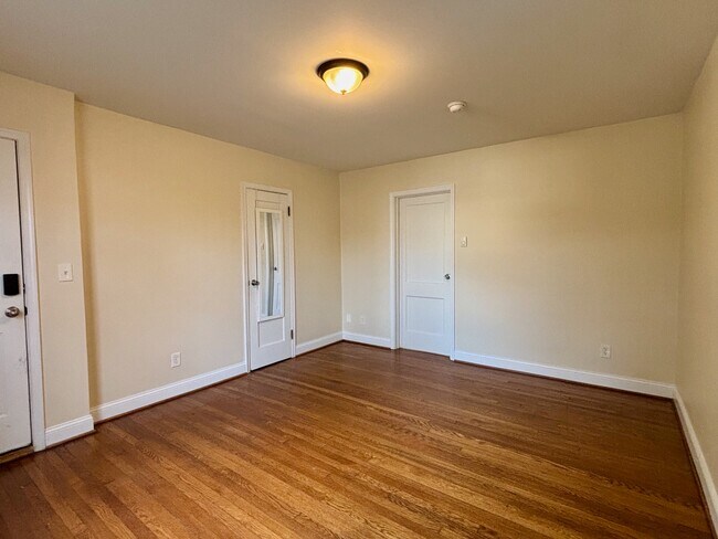 Photo - 7902 Garland Ave Unit 2