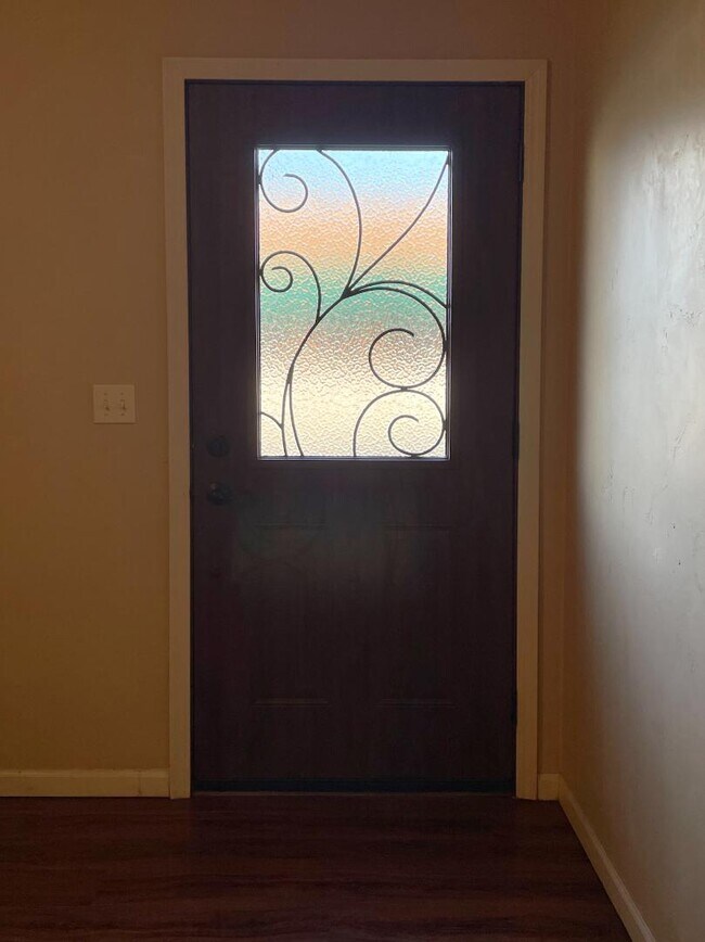 Photo - 323 W Main St