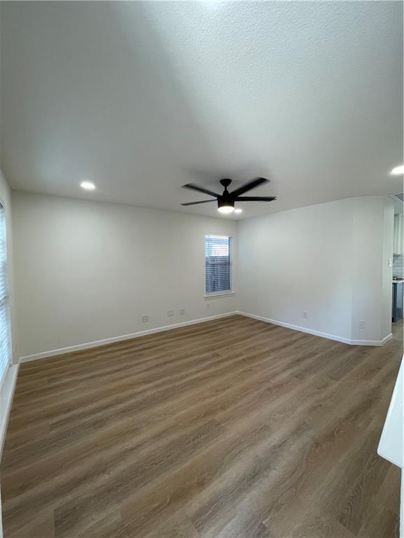 Photo - 8939 Anna St