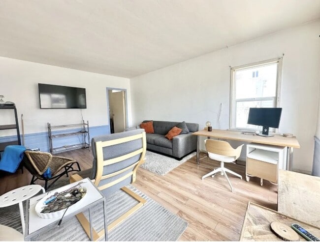 Photo - El Porto Building Unit 3616.5