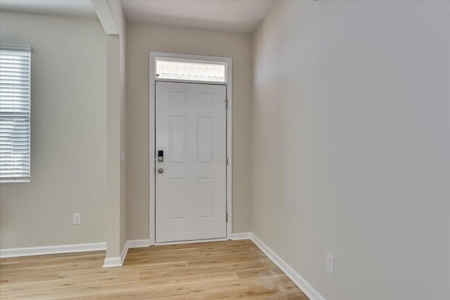 Photo - 6099 Whitewater Dr