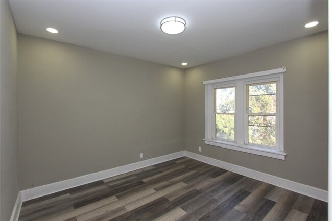 Photo - 12 George St