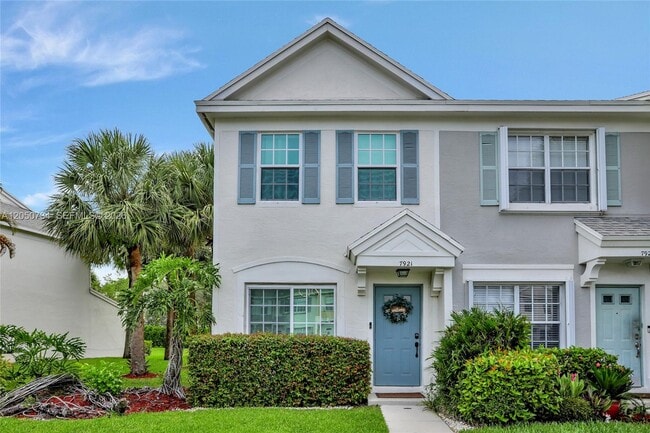 Building Photo - 7921 Sanibel Dr