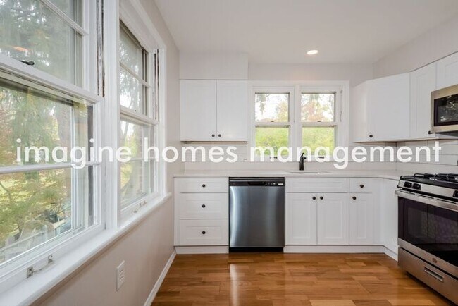 Photo - Recently Remodeled Home in St. Louis. Pets...