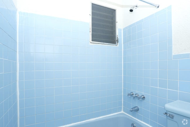 One Bedroom-Bathroom