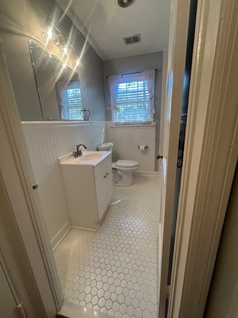 Photo - 35 E 66th St