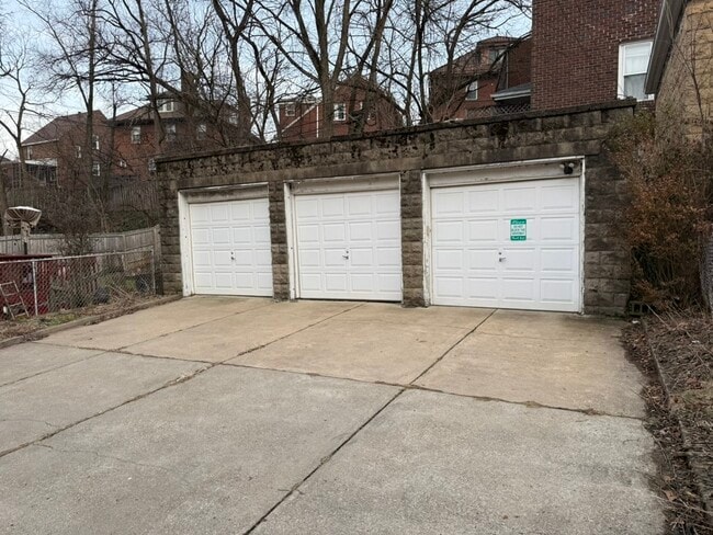 Photo - 3518 Beechwood Blvd Unit 1