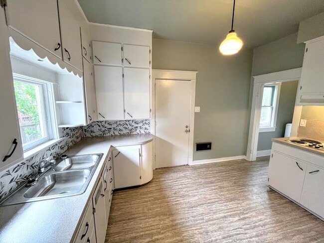Photo - Charming Bungalow  Located in the heart of...