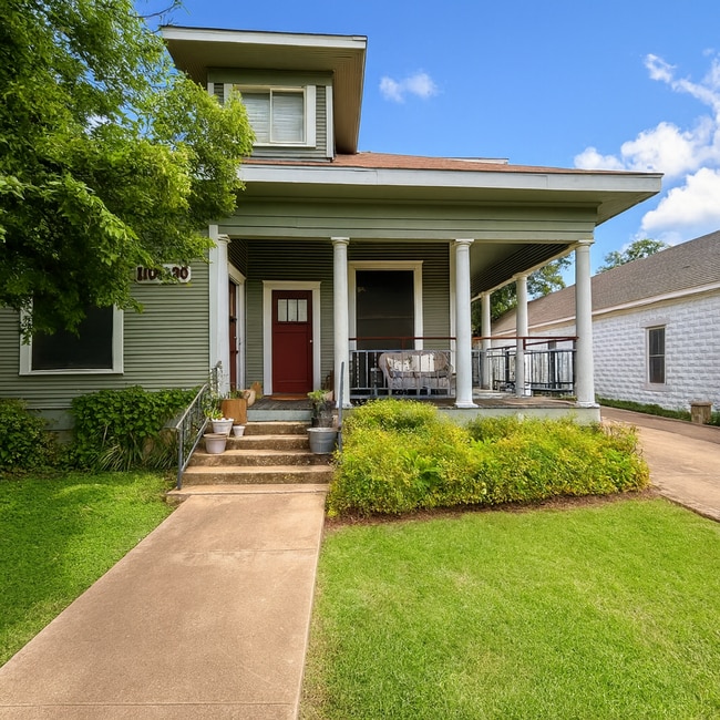 Photo - 110 E 30th St