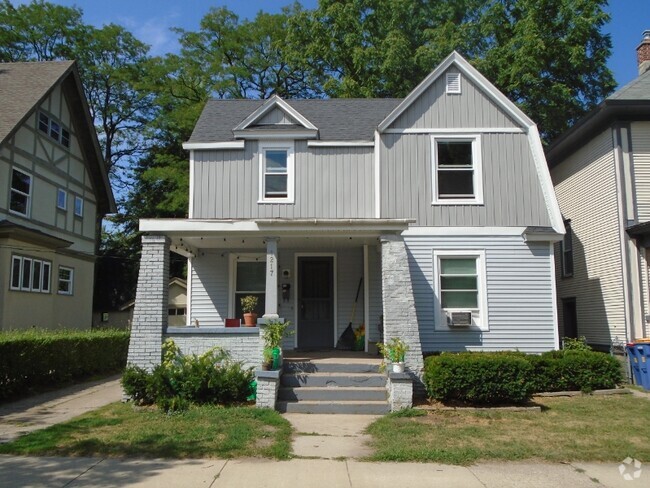 Building Photo - 1217 Hope St SE Rental