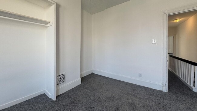 Photo - Philly Bi-Level: Modern & Bright