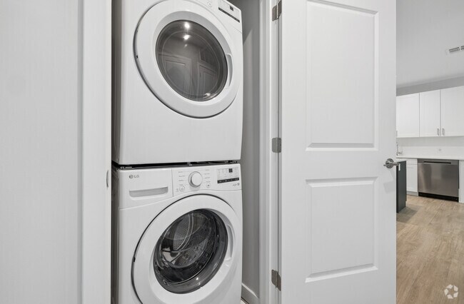 3BR, 2BA - 1,356SF - Laundry
