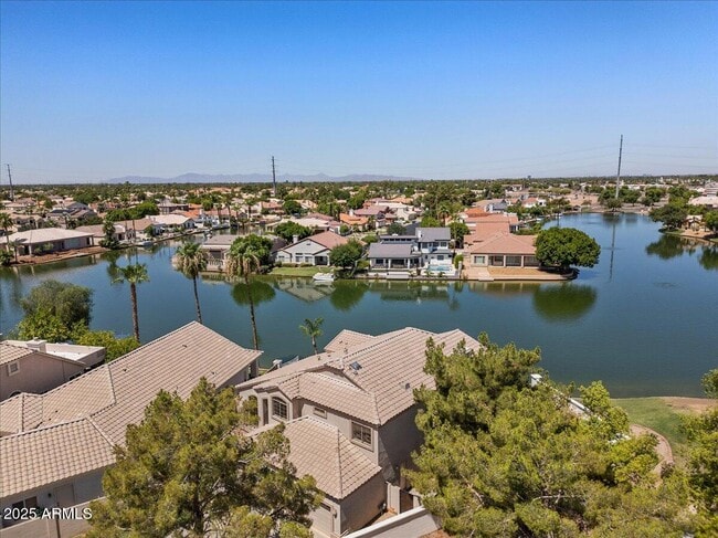 Building Photo - 1414 N Palmsprings Dr