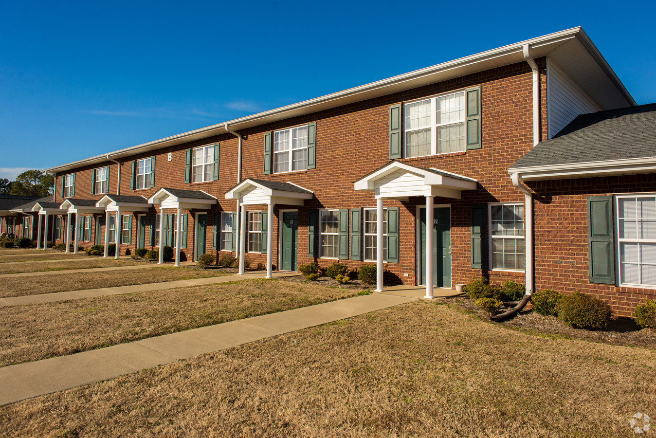 Photo - Oakview Apartments