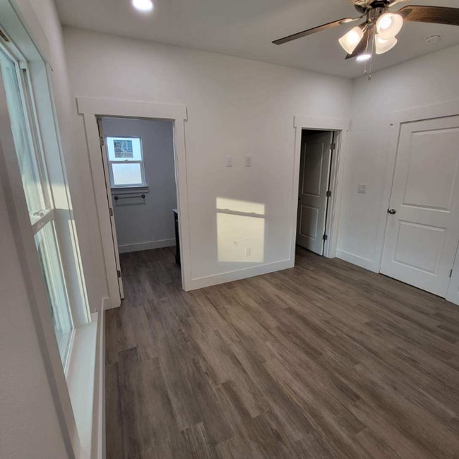 Photo - 11642 Old Fannett Rd