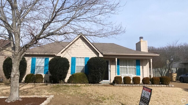 Building Photo - 7042 Brady Hill Dr Rental