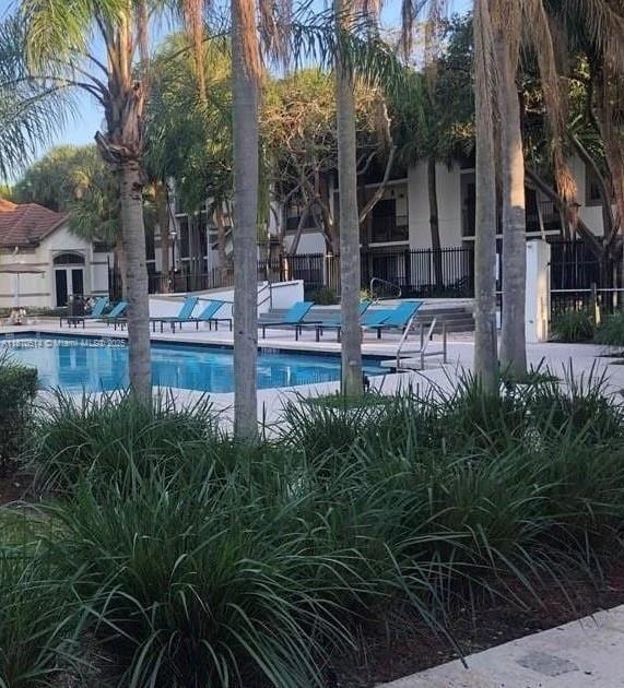 Photo - 570 S Park Rd Condo Unit 14-6