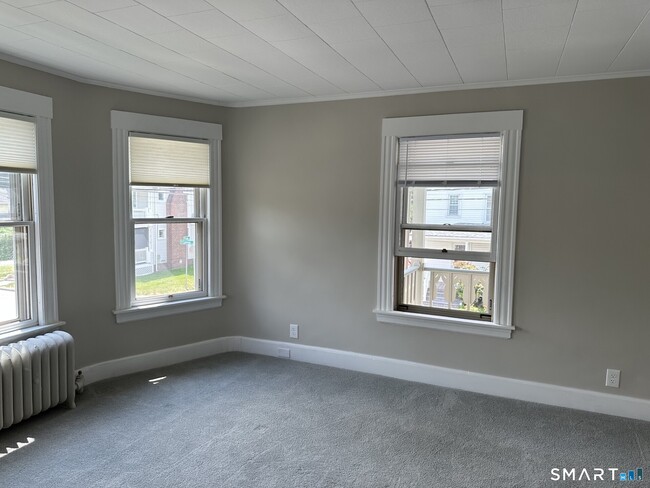 76 Lorenzo St