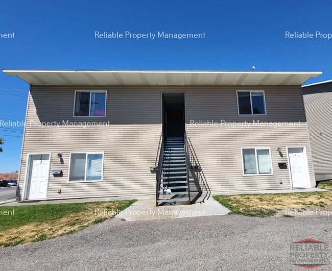 Building Photo - 685 John Adams Pky Unit 1