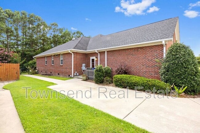 Photo - 329 W Summerchase Dr