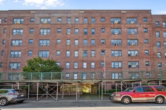 Building Photo - 143-50 Hoover Ave Unit 505
