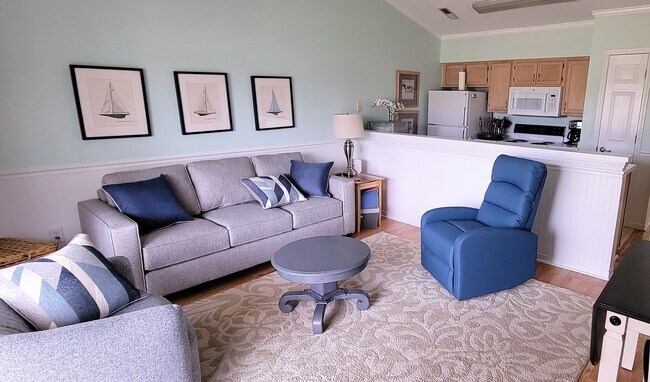 Photo - 525 White River Dr