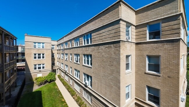 1609 W Juneway Ter Unit 1