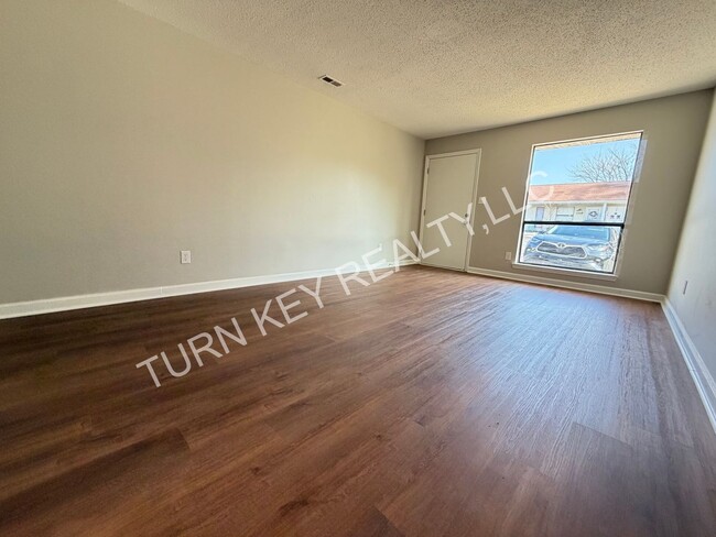 Photo - Condo for Rent in Grayson Valley