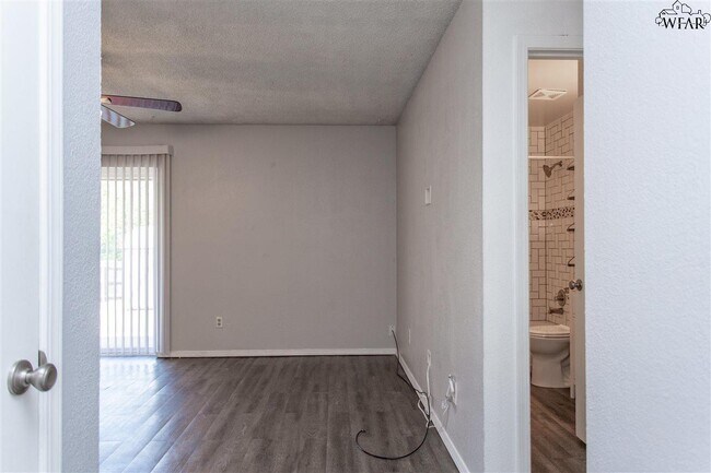 Photo - 5238 Kingston Dr