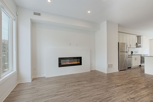 Photo - 1654 Pleasure Valley Path