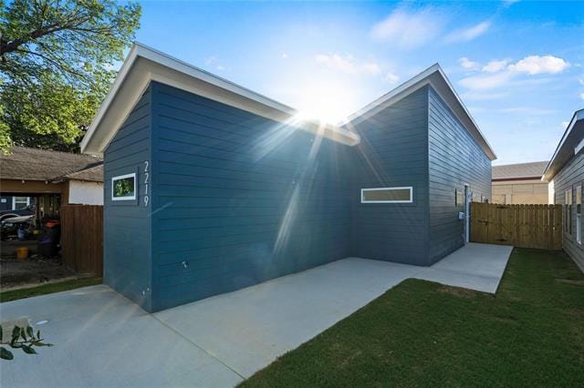 Photo - 2219 Hooper St