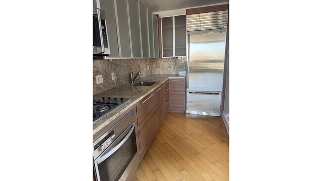 Photo - 231-235 E 55th St Unit 36B