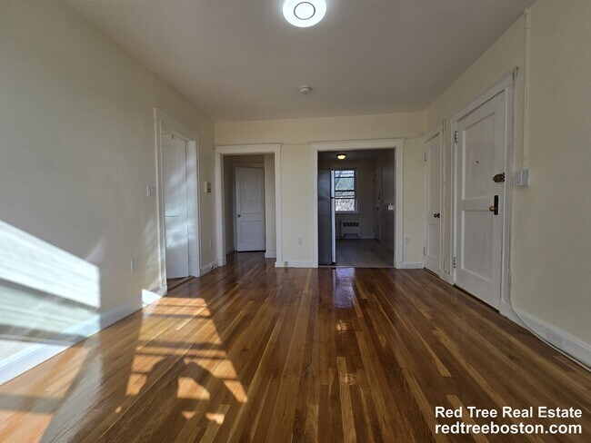 Photo - 183 Kent St Unit 5